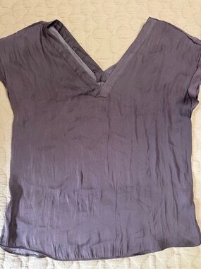 Luminary Fine Classic V-Neck Cap Sleeve Blouse in Muted Purple Medium
